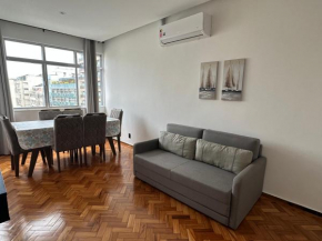 Belíssimo apartamento com vista para a praia de Copacabana e cristo